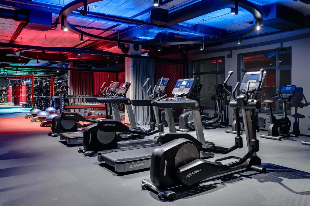 Commercial fitness Commercial fitness